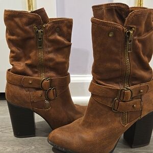 Carlos Santana heeled boot GUC